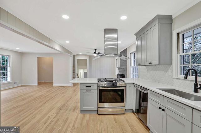 2906 Cartwright Drive, Decatur, GA 30033