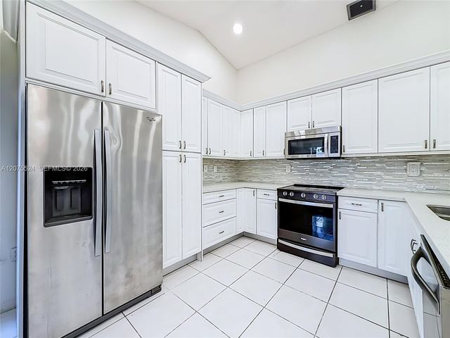 15071 S Waterford Drive 15071, Davie, FL 33331