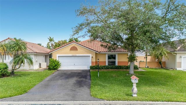 15071 S Waterford Drive 15071, Davie, FL 33331