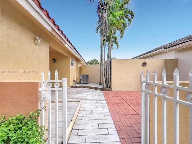 15071 S Waterford Drive 15071, Davie, FL 33331