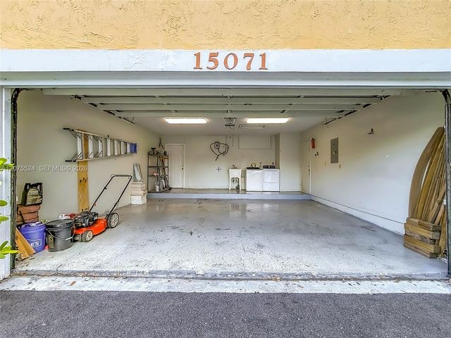 15071 S Waterford Drive 15071, Davie, FL 33331