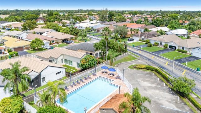 15071 S Waterford Drive 15071, Davie, FL 33331