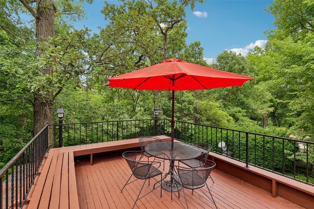 6045 N Waterbury Road, Des Moines, IA 50312