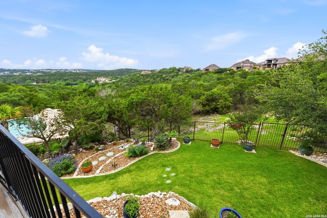 21335 Rembrandt Hl, San Antonio, TX 78256