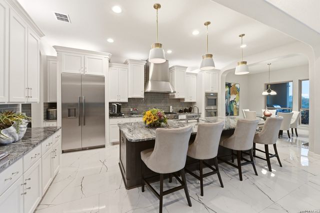 21335 Rembrandt Hl, San Antonio, TX 78256
