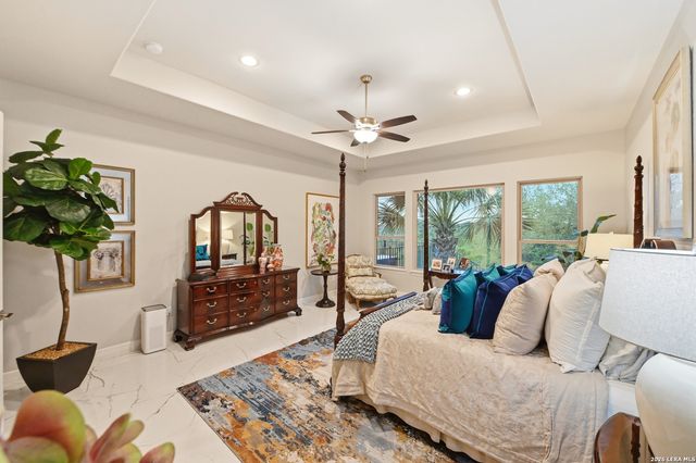 21335 Rembrandt Hl, San Antonio, TX 78256