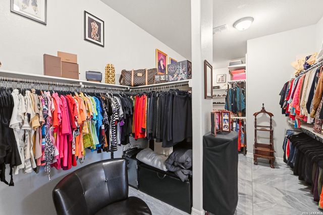 21335 Rembrandt Hl, San Antonio, TX 78256