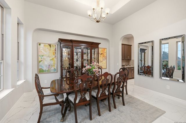 21335 Rembrandt Hl, San Antonio, TX 78256