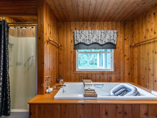 23 Cornwall Road, Warren, CT 06754