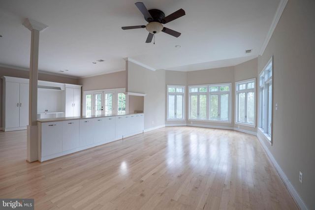 10805 GLEN RD, Potomac, MD 20854