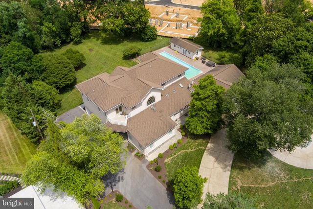10805 GLEN RD, Potomac, MD 20854