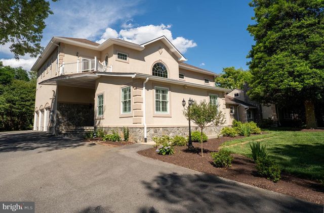 10805 GLEN RD, Potomac, MD 20854