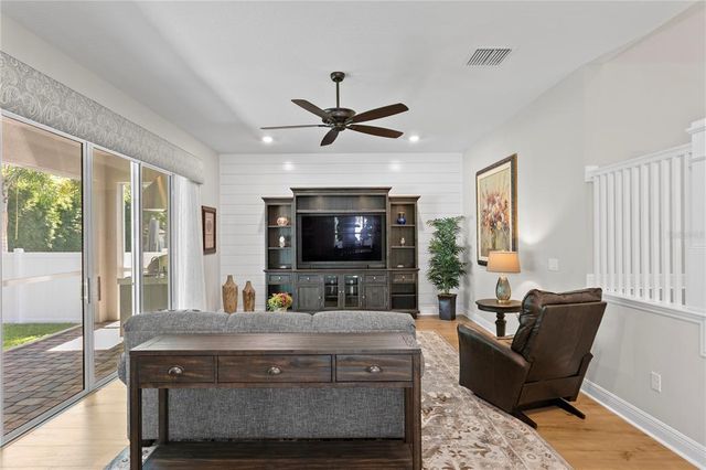 3605 W DALE AVENUE, Tampa, FL 33609