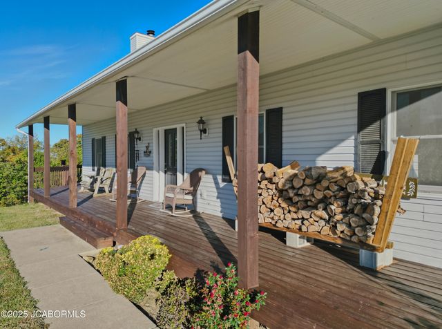 145 W CEDAR TREE LANE, Hartsburg, MO 65039