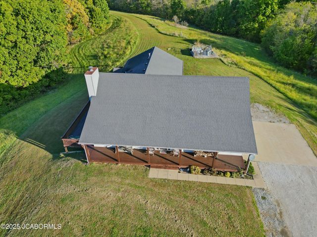 145 W CEDAR TREE LANE, Hartsburg, MO 65039