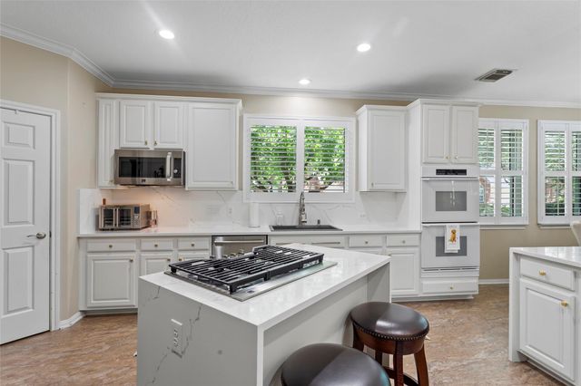 1302 Birch Street, Pearland, TX 77581