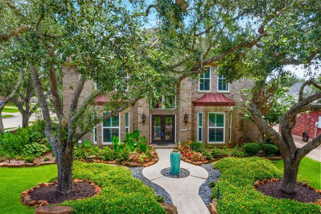 1302 Birch Street, Pearland, TX 77581