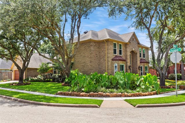 1302 Birch Street, Pearland, TX 77581