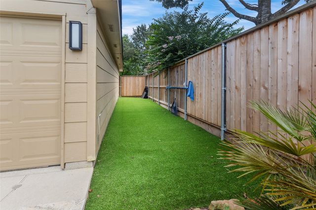 1302 Birch Street, Pearland, TX 77581