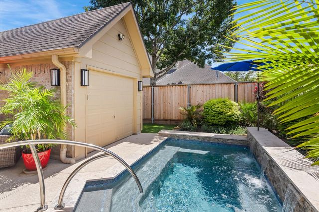 1302 Birch Street, Pearland, TX 77581