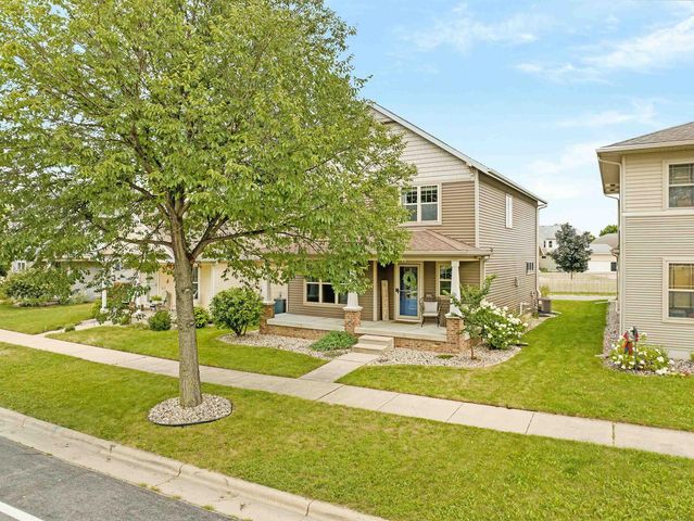 3821 STONEBRIDGE Drive, Madison, WI 53719