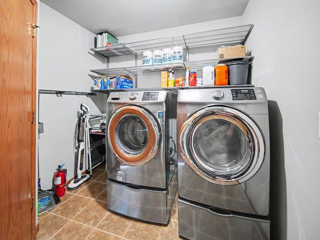 3821 STONEBRIDGE Drive, Madison, WI 53719