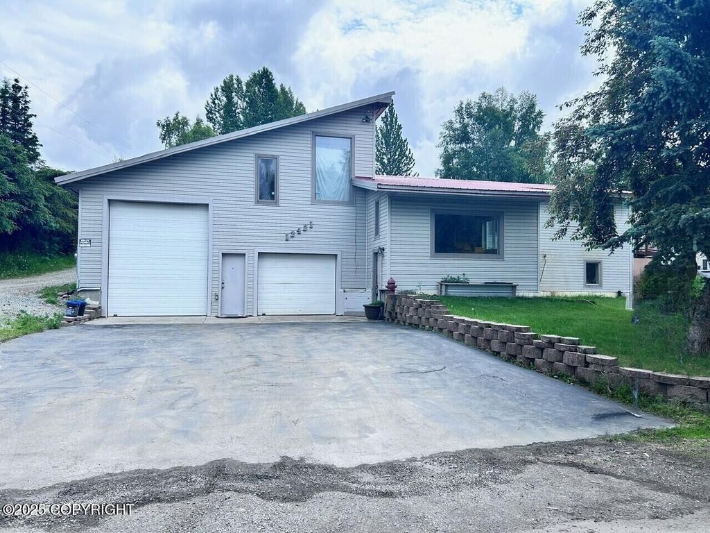 12421 Silver Spruce Drive, Anchorage, AK 99516