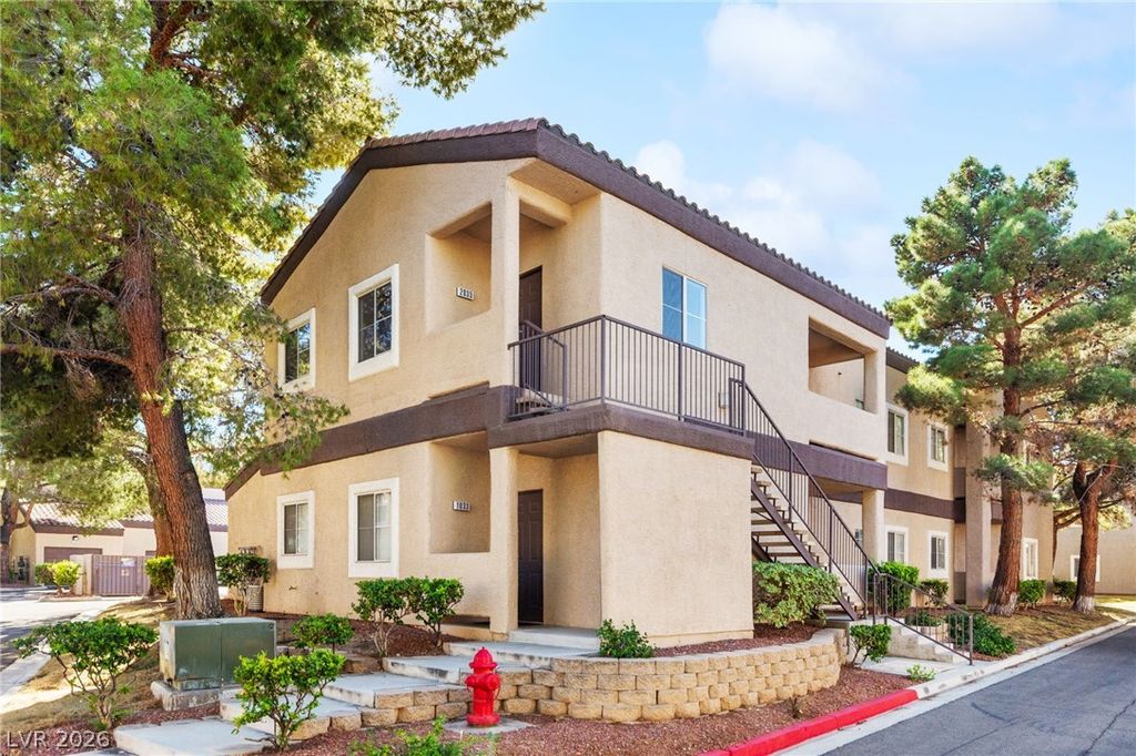 5250 South Rainbow Boulevard 2033, Las Vegas, NV 89118 — exterior