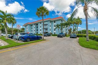 505 S Pine Island Rd B207, Plantation, FL 33324