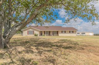 5108 Woodard Avenue, Cleburne, TX 76033