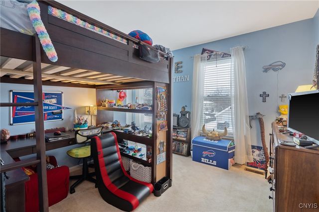 5503 Rockhampton Path, Clay, NY 13041