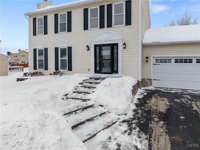 5503 Rockhampton Path, Clay, NY 13041