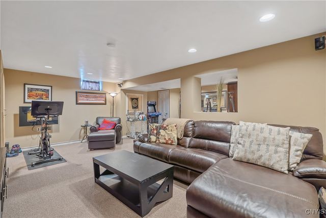 5503 Rockhampton Path, Clay, NY 13041