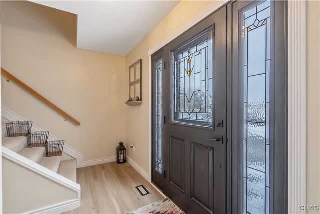 5503 Rockhampton Path, Clay, NY 13041