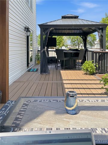 5503 Rockhampton Path, Clay, NY 13041