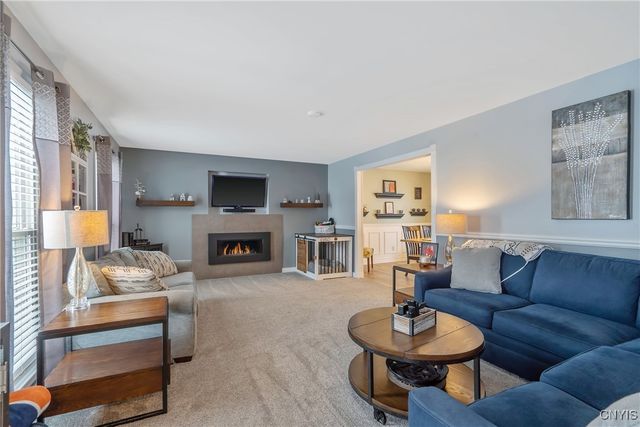 5503 Rockhampton Path, Clay, NY 13041