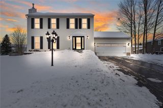 5503 Rockhampton Path, Clay, NY 13041