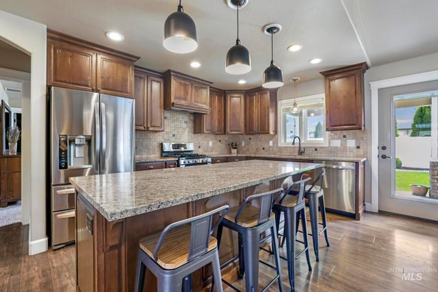1011 Bell Ln, Kimberly, ID 83341