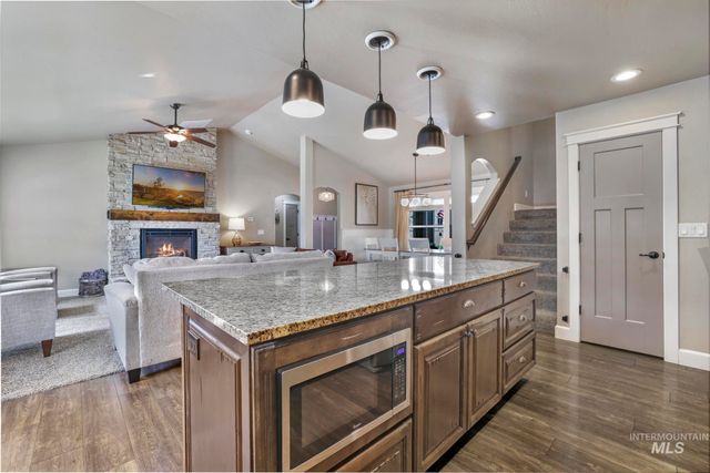 1011 Bell Ln, Kimberly, ID 83341