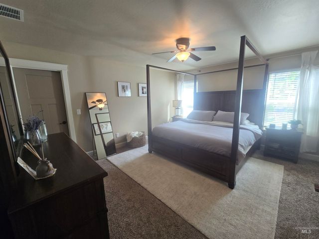 1011 Bell Ln, Kimberly, ID 83341