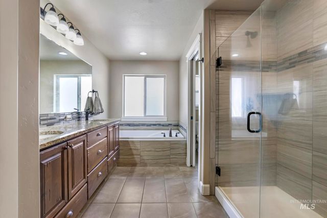1011 Bell Ln, Kimberly, ID 83341