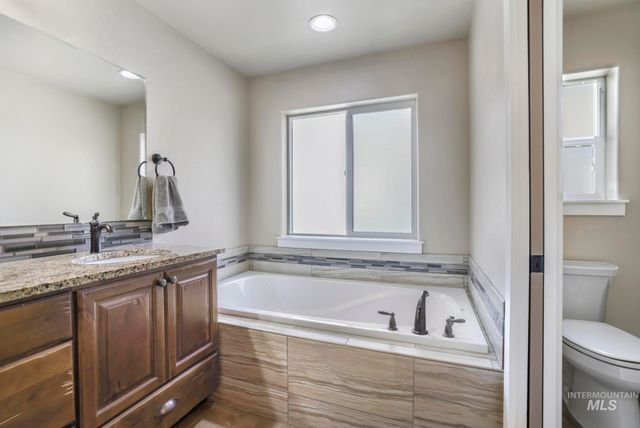 1011 Bell Ln, Kimberly, ID 83341