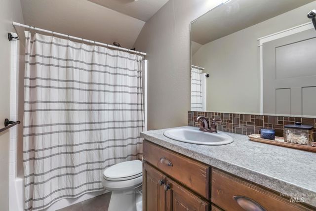 1011 Bell Ln, Kimberly, ID 83341