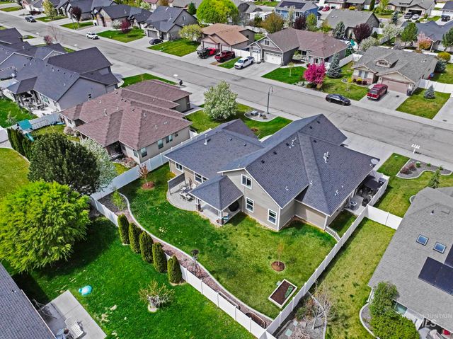 1011 Bell Ln, Kimberly, ID 83341