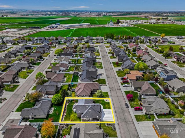 1011 Bell Ln, Kimberly, ID 83341