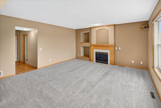 10996 Nassau Circle NE, Blaine, MN 55449