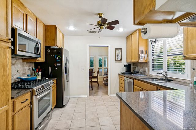 11921 RAINWOOD CV, San Antonio, TX 78213