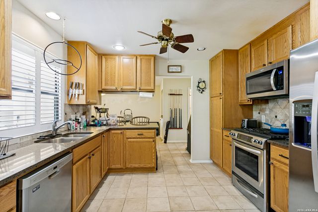11921 RAINWOOD CV, San Antonio, TX 78213