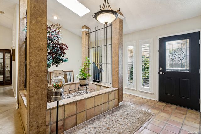 11921 RAINWOOD CV, San Antonio, TX 78213