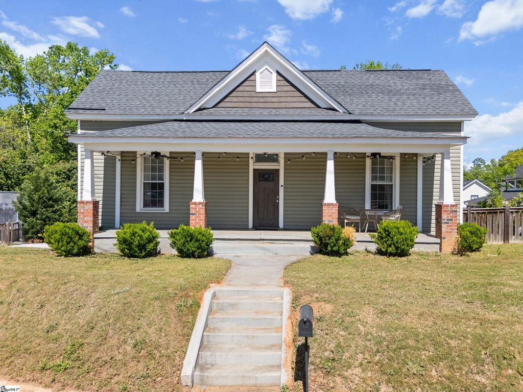 904 Anderson Road, Greenville, SC 29601